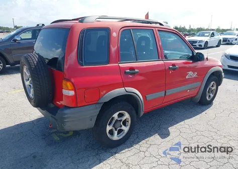 2003 Chevrolet Tracker Hard Top Zr2 from USA, damaged, VIN 2CNBJ734736914220